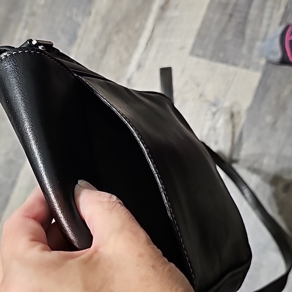 Wilson Leather Pelle Studio Black Crossbody Purse - Picture 7 of 12